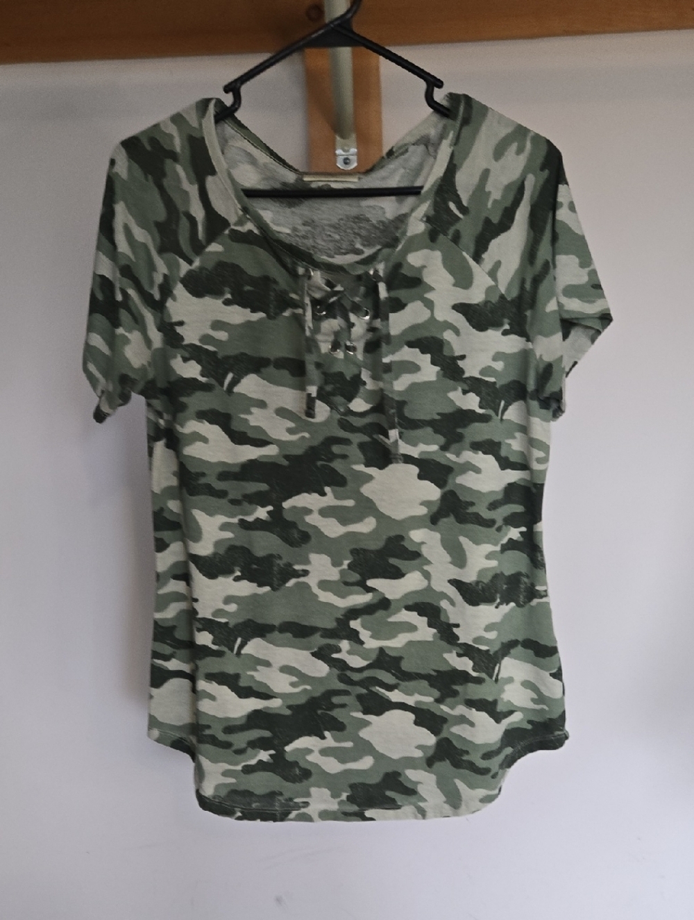 Bobbie Brooks Green Camo Lace-Up Short Sleeve Top